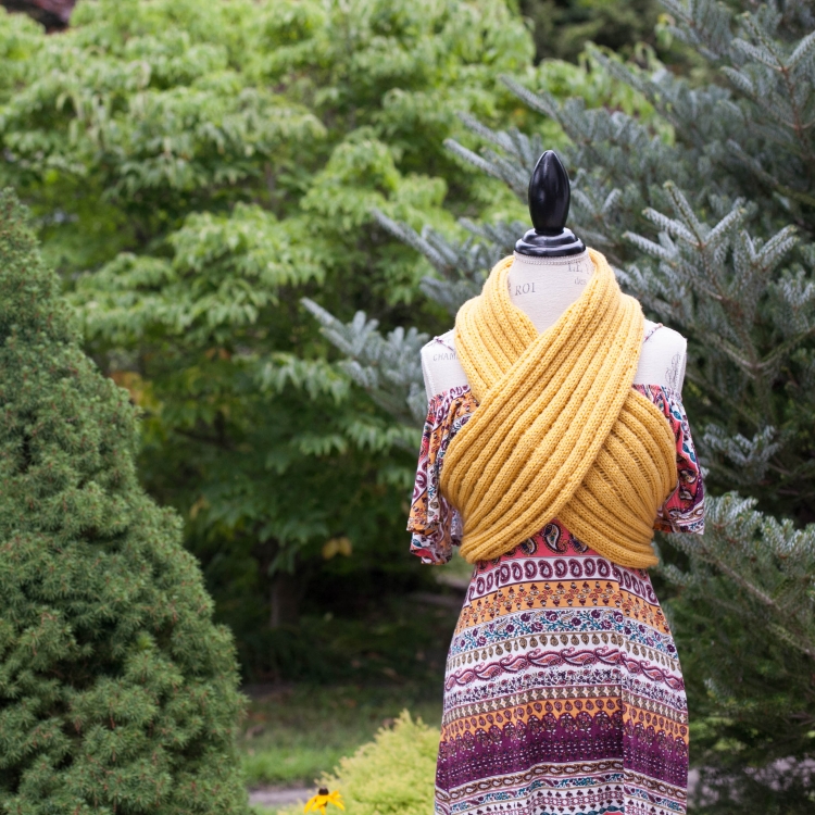 Loom Knit Drop Stitch Scarf Pattern. This Moment is Good