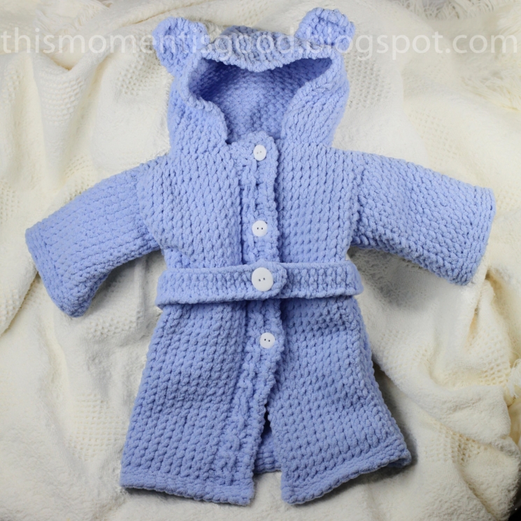 LOOM KNIT BABY BATHROBE PATTERN. SPA QUALITY AND TEDDY BEAR THEMED