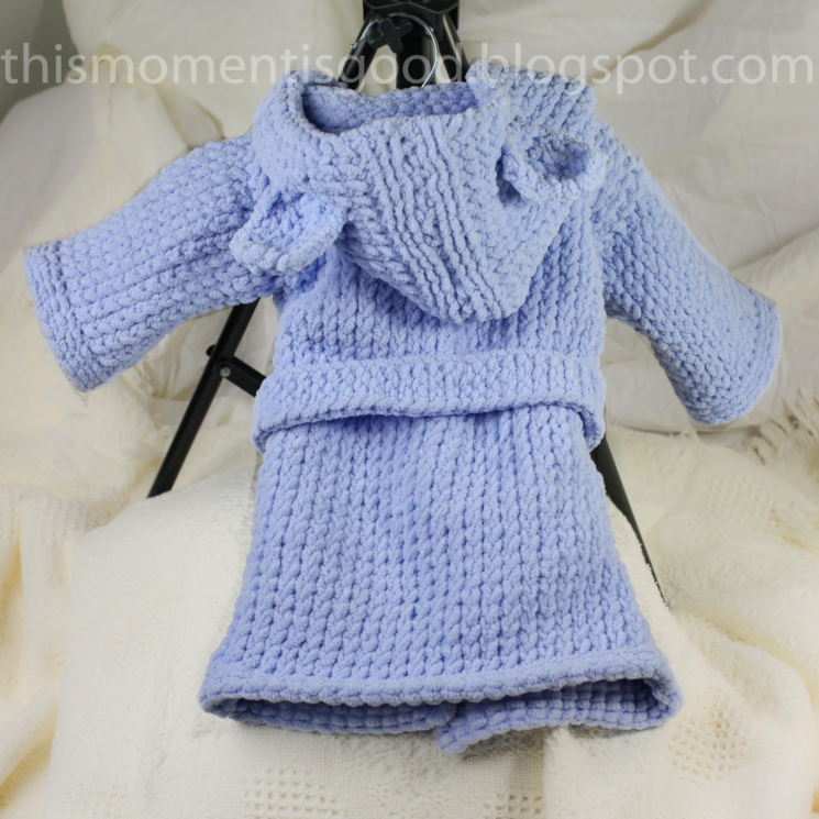 LOOM KNIT BABY BATHROBE PATTERN. SPA QUALITY AND TEDDY BEAR THEMED