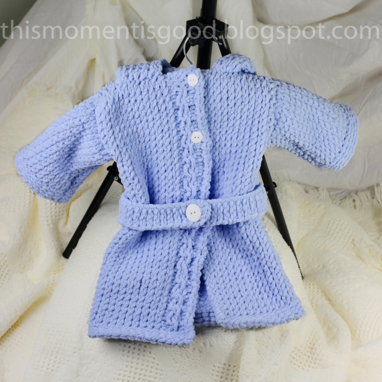 LOOM KNIT BABY BATHROBE PATTERN. SPA QUALITY AND TEDDY BEAR THEMED