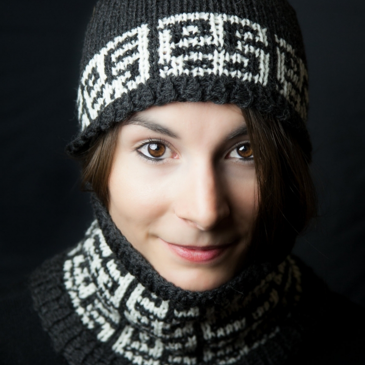 LOOM KNIT MOSAIC HAT AND COWL SET PATTERN