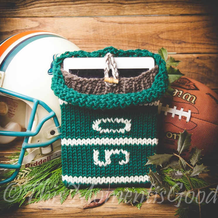 LOOM KNIT IPAD COVER PATTERN, LOOM KNIT E-READER SLEEVE PATTERN FOOTBALL THEMED