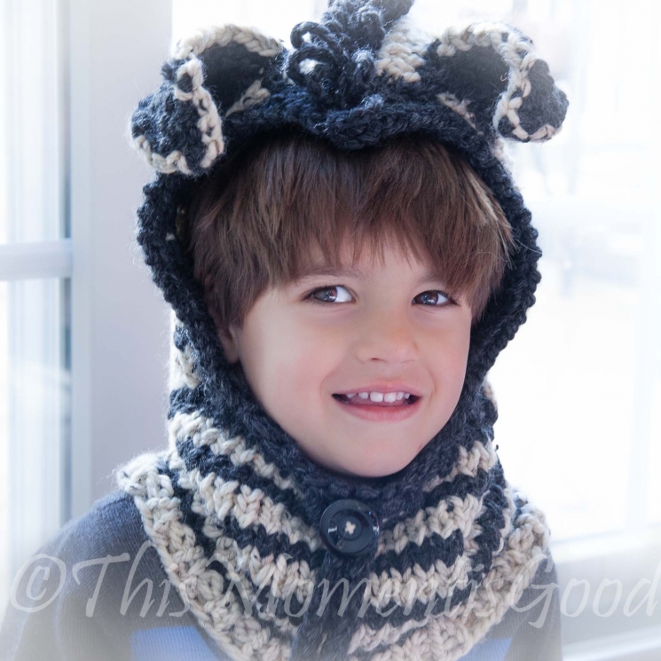 LOOM KNIT ZEBRA HOOD WITH COWL PATTERN