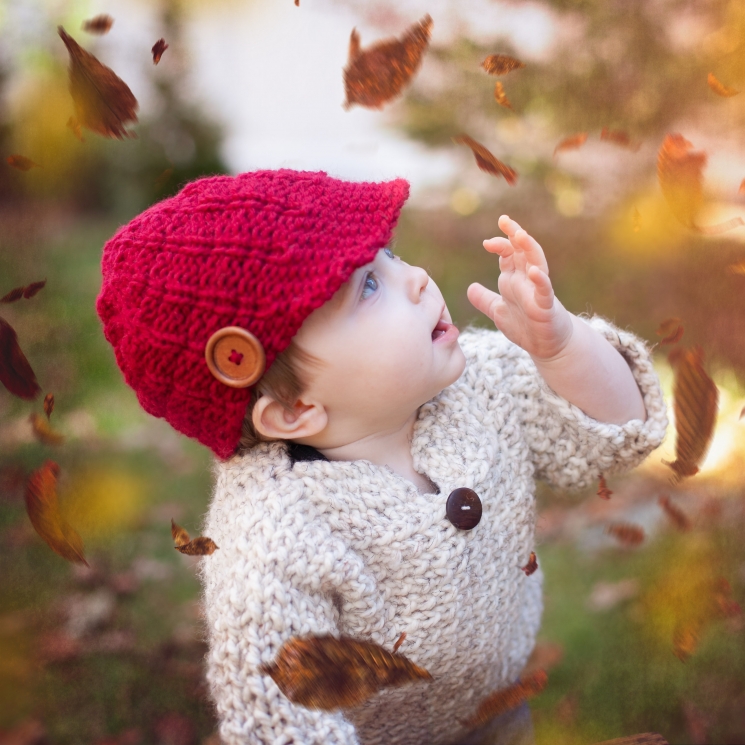 Loom knit newsboy hats, conductor hats, newsboy cap patterns