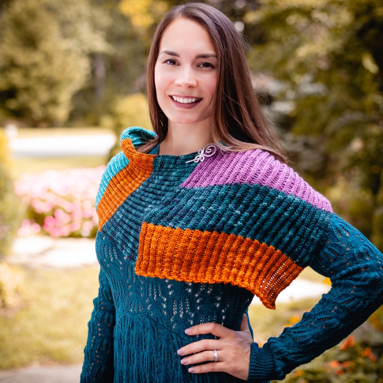 Loom knitting pattern for The Jewel Topper, small cape, cowl.