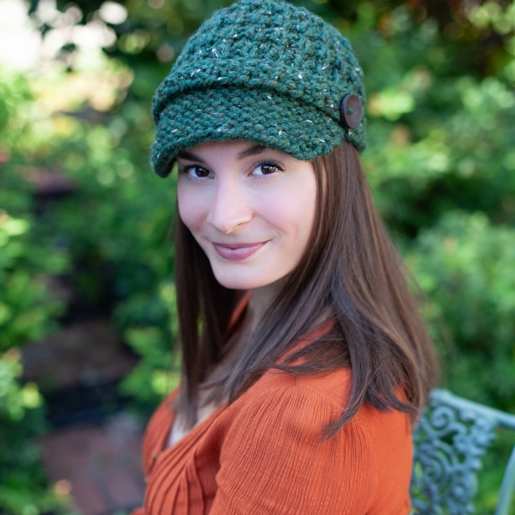 Loom knit newsboy hats, conductor hats, newsboy cap patterns