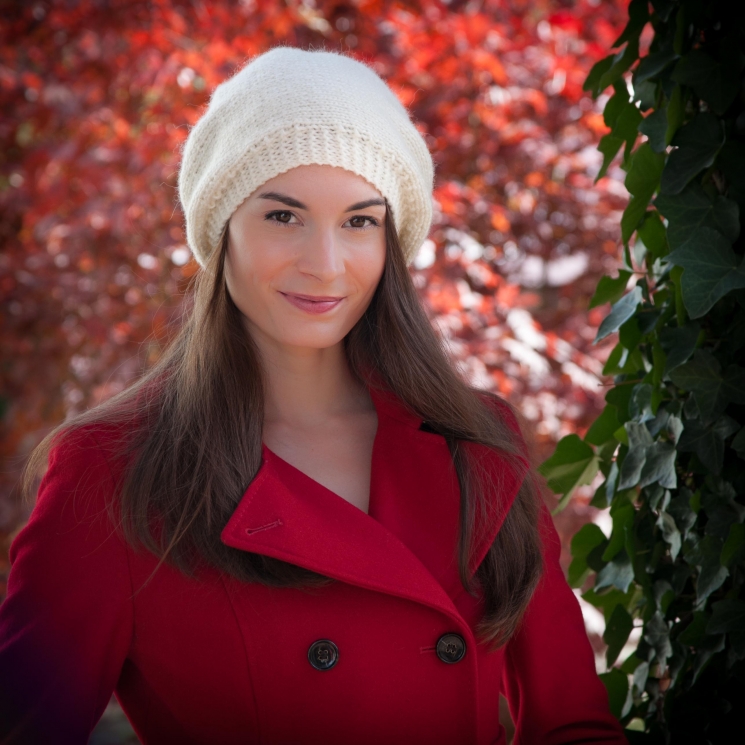 Loom knit beret collection, 3 patterns included; Actually love beret, cable bere