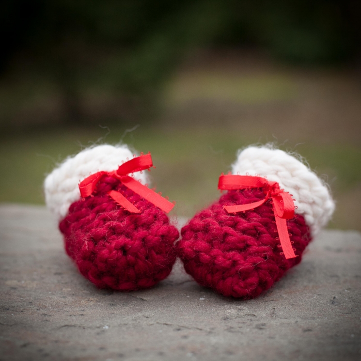 Loom Knit Baby Booties, Shoes, PATTERN, Beginner Friendly, Garter Stitch Booties