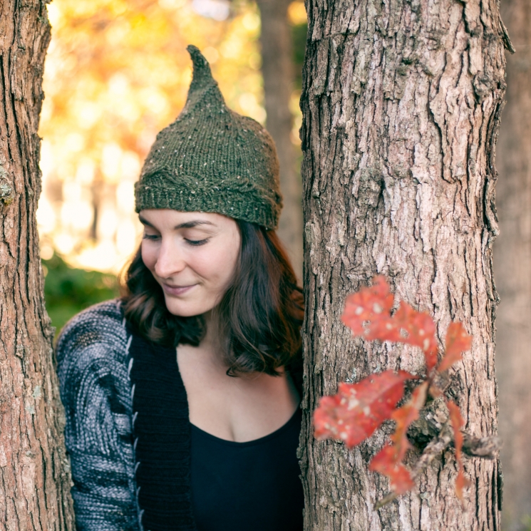 LOOM KNIT PIXIE HAT PATTERN. LADIES/TEEN PIXIE HAT. ELF HAT PATTERN