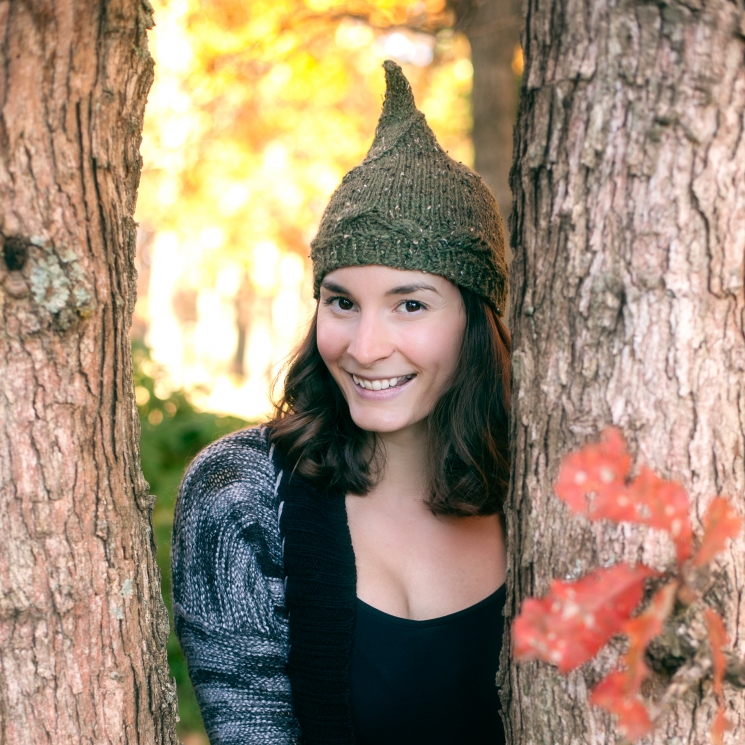 LOOM KNIT PIXIE HAT PATTERN. LADIES/TEEN PIXIE HAT. ELF HAT PATTERN