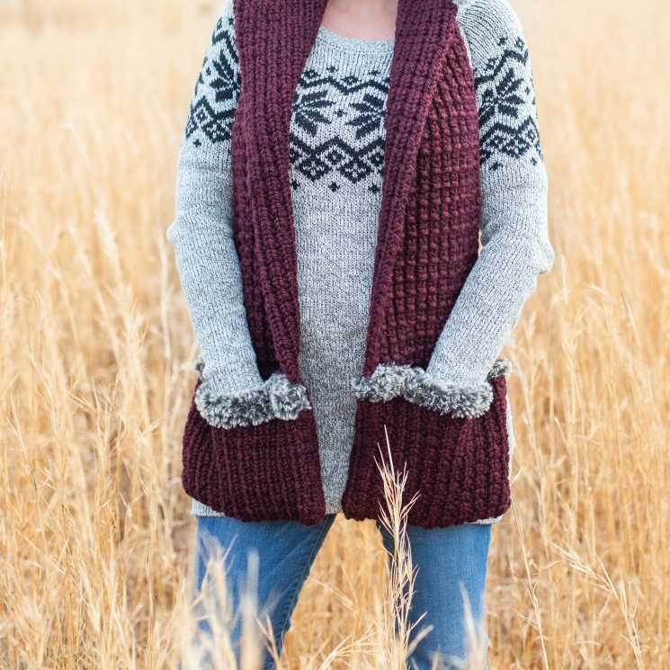 Loom Knit Scoodie Pocket Scarf PDF PATTERN. Warm Wrap With Hood and Faux Fur Tri