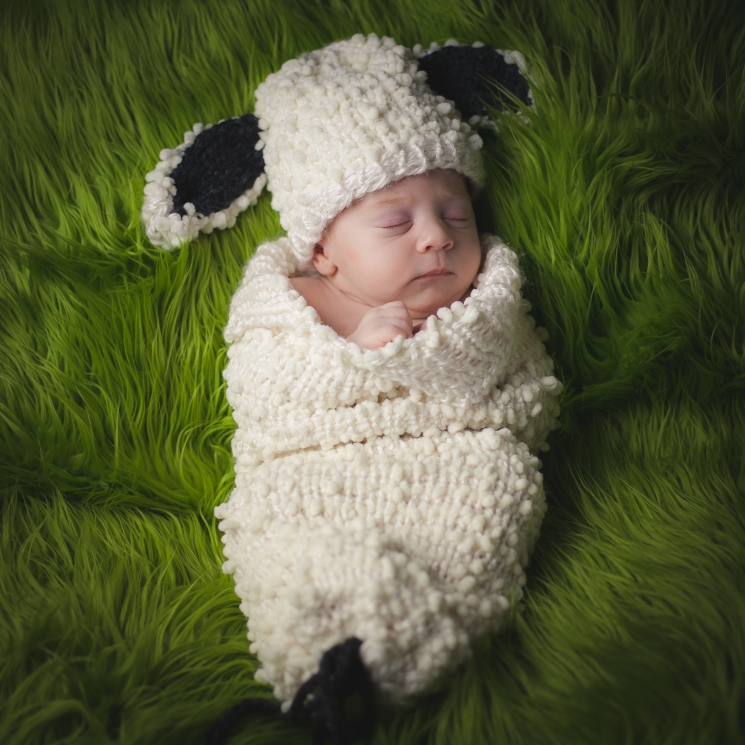 Loom Knit Lamb Cocoon and Hat Pattern Set