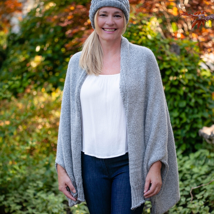 Loom Knit Shrug Style Cardigan Pattern. Oversized fit, Warm Winter Sweater. PDF