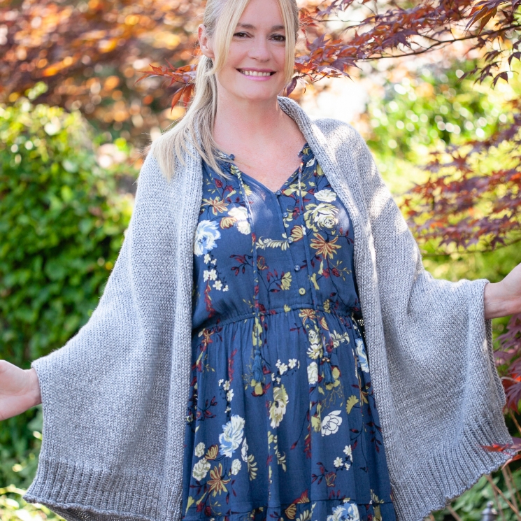 Loom Knit Shrug Style Cardigan Pattern. Oversized fit, Warm Winter Sweater. PDF