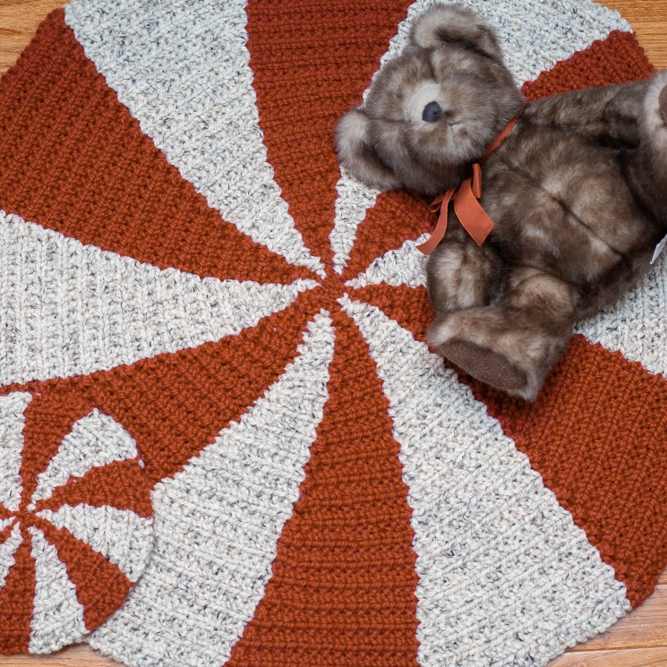 Loom Knit Rug PATTERN. Starlight, Peppermint, Pinwheel Color Design. 3 sizes, La