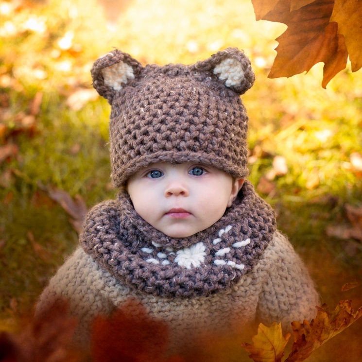 Loom Knit Mouse Hat And Cowl Set PDF PATTERN. Sized For Baby to Adult.