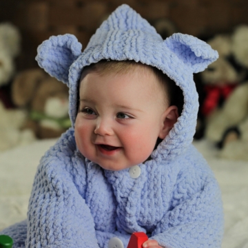 LOOM KNIT BABY BATHROBE PATTERN. SPA QUALITY AND TEDDY BEAR THEMED
