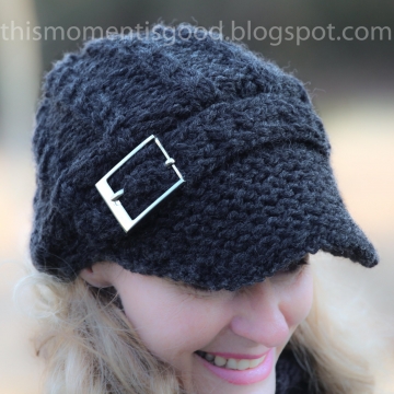 LOOM KNIT NEWSBOY CAP WITH MOCK CABLES