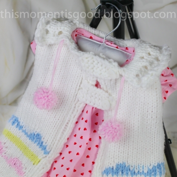 LOOM KNIT CAPE FOR BABY PATTERN: SIZE 12-18 MONTHS.