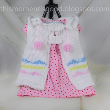 LOOM KNIT CAPE FOR BABY PATTERN: SIZE 12-18 MONTHS.