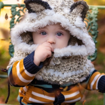 Loom Knit Wolf Hood PDF PATTERN. Oversized and Warm, Quick Project! Digital Down