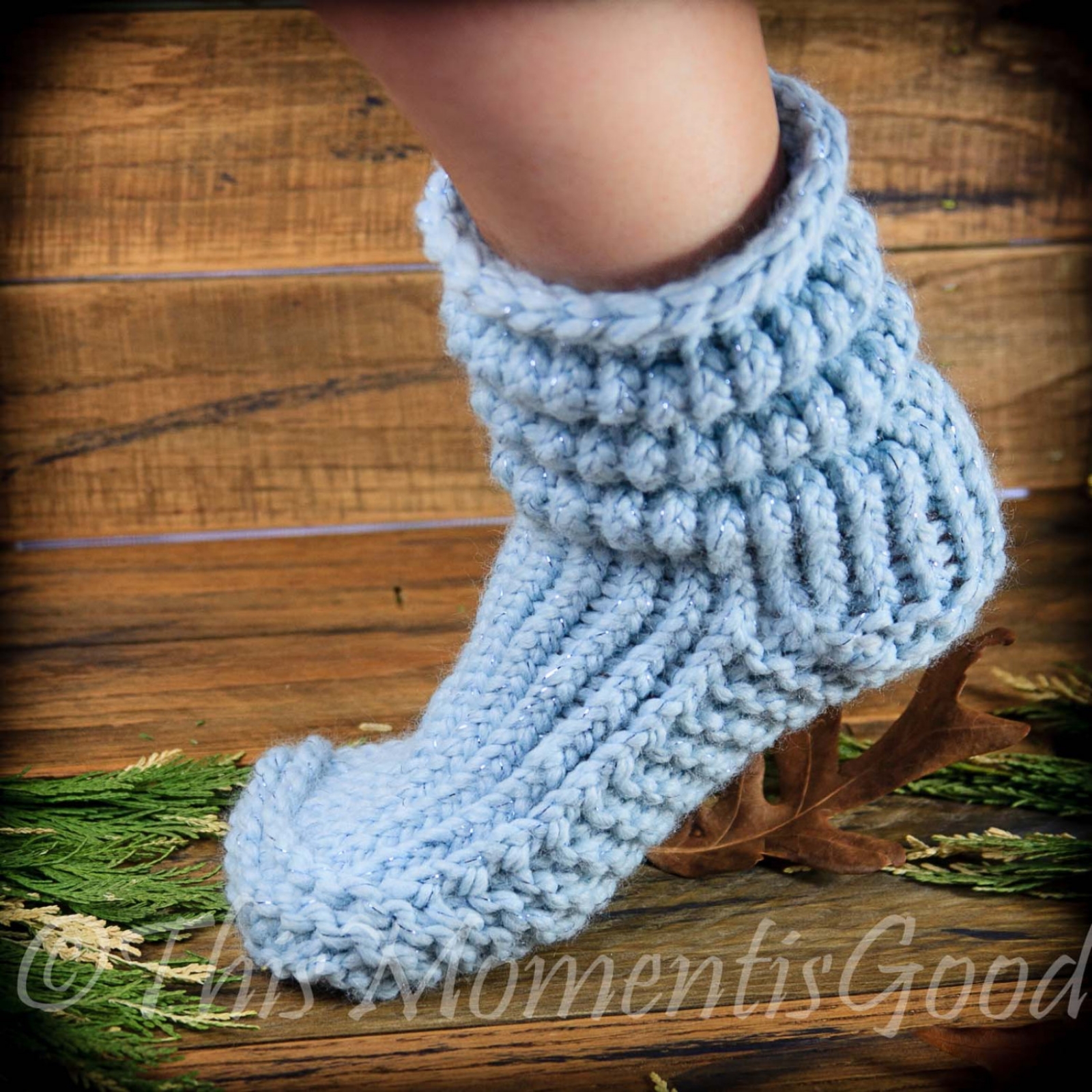 LOOM KNIT SLIPPER BOOTS PATTERN. THE BUNCHY BOOT PATTERN