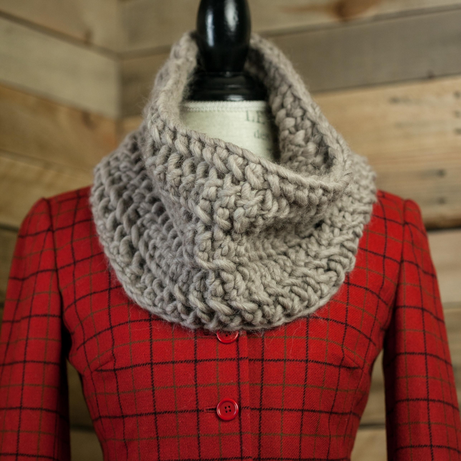 Loom Knit Cowl Pattern, Chunky Lace Cowl Pattern This