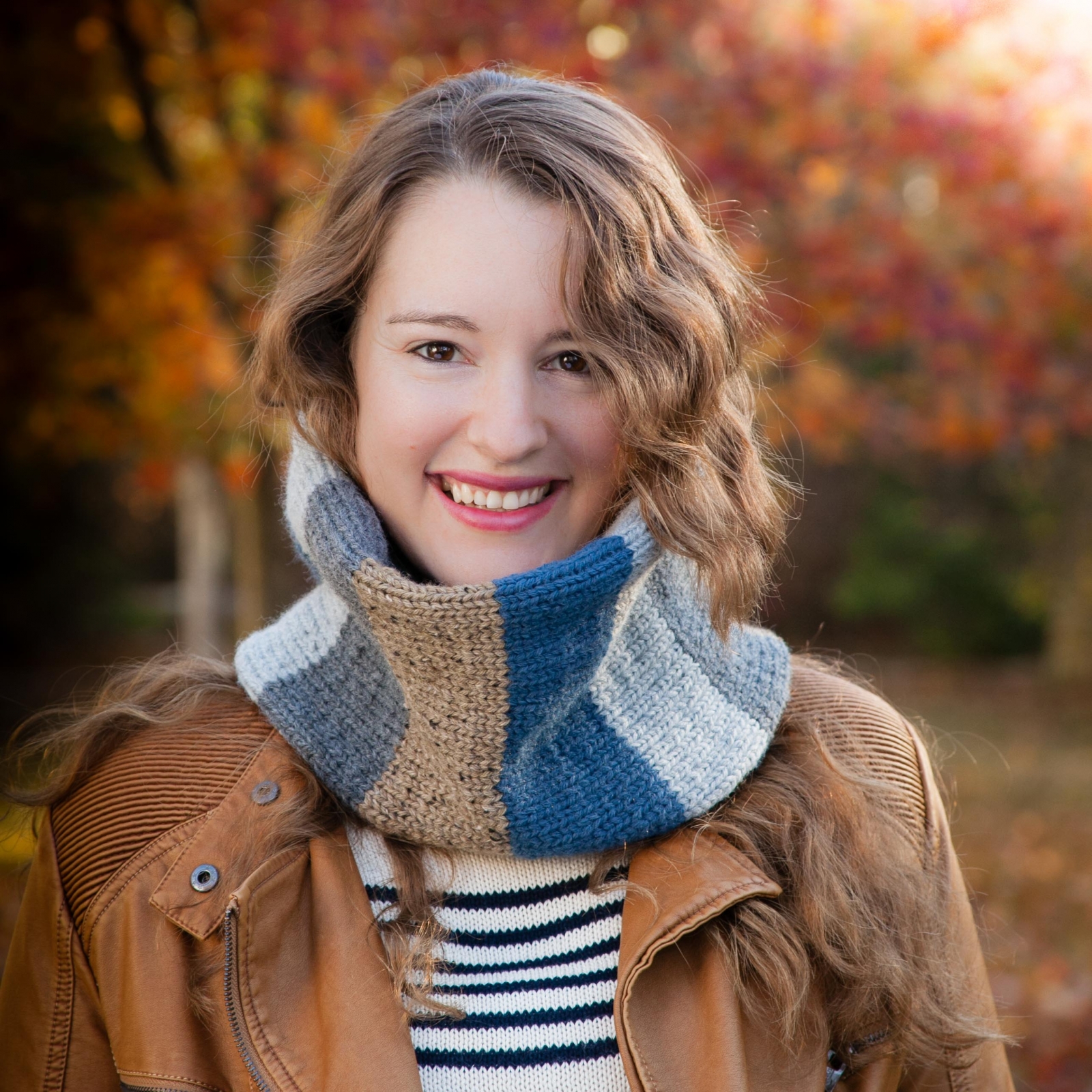 Loom Knit Cowl PATTERN, Scarf, Neckwarmer, Unisex. This Moment is Good