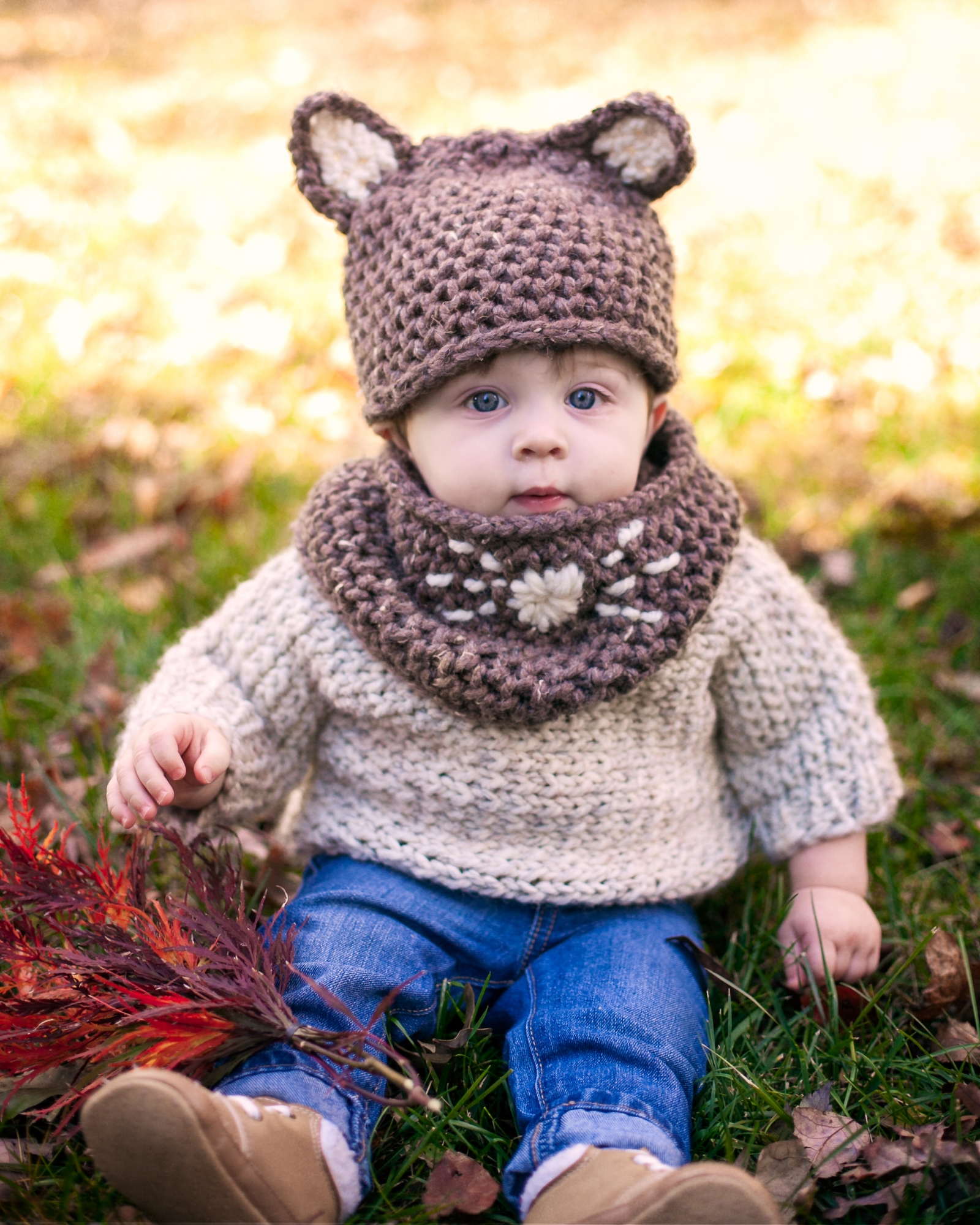 Loom Knit Mouse Hat And Cowl Set PDF PATTERN. Sized For Baby to