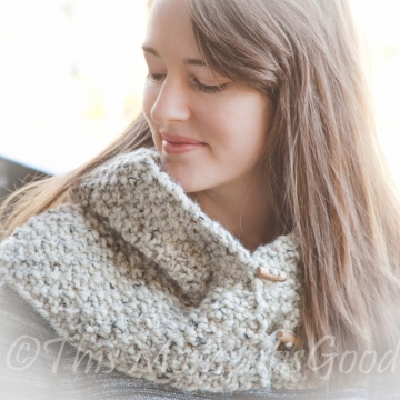 Loom Knit Country Cowl PATTERN. Chunky Oversized Cowl Perfect for Layering! Instant PDF PATTERN Download. Child, Teen, Adult Sizes.