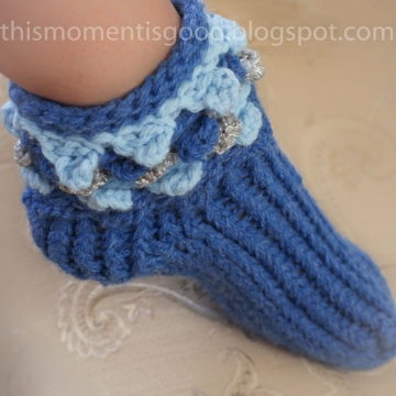 Loom Knit Scallop Stitch Slipper Sock PATTERN!  Similar to Crocodile Stitch! Adult Size. Available for instant download! PATTERN ONLY!