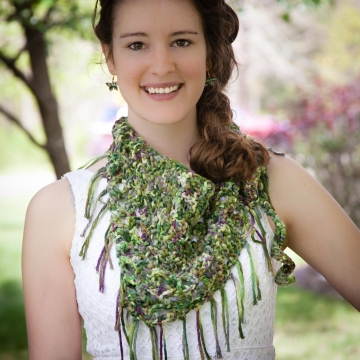 Loom Knit Bandanna Scarf Pattern, It can also be used as a Sarong or Bathing Suit Cover Up. PDF Download, 1 Pattern Included.