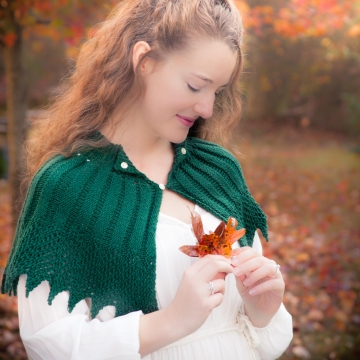 Loom knit cape pattern, capelet, shawl, poncho, wrap, victorian, PATTERN. Feminine and elegant loom knitting PDF Download.